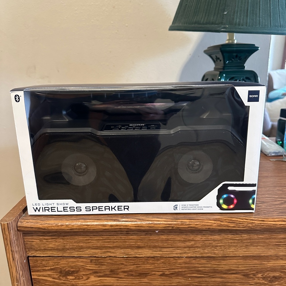 Soar Led Light Show Wireless Bluetooth Speaker Brand New Never Used